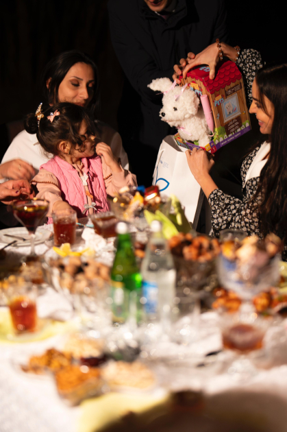 Heydər Əliyev Fondunun vitse-prezidenti Leyla Əliyeva Qəbələdə “Gənc arıçı” layihəsinin iştirakçısı ilə görüşüb (FOTO)