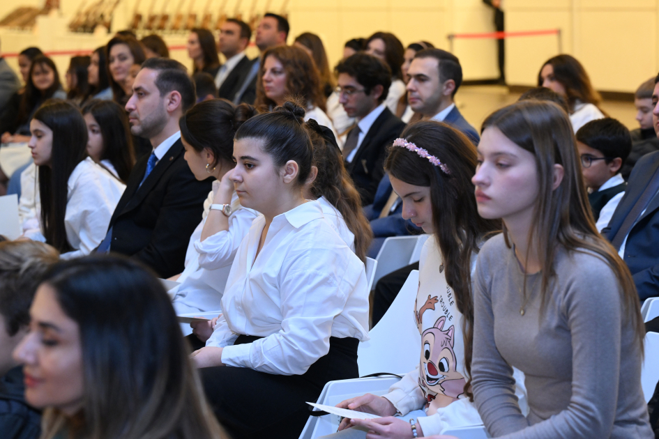 Heydər Əliyev Fondunun dəstəyi ilə alınan musiqi alətlərinin təqdimatı olub (FOTO)