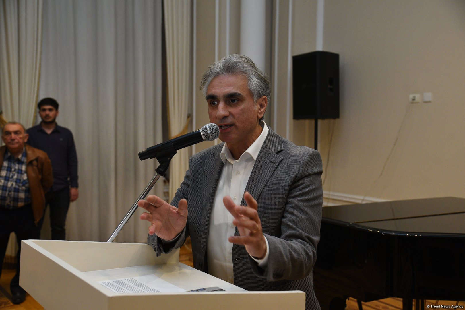 “Bakıya Uçuş. İncəsənət Həftəsonu. Gələcəyi İNDİ Duy” layihəsi çərçivəsində Tofiq Cavadovun “Yarımçıq qalmış ömür” sərgisi açılıb (FOTO)