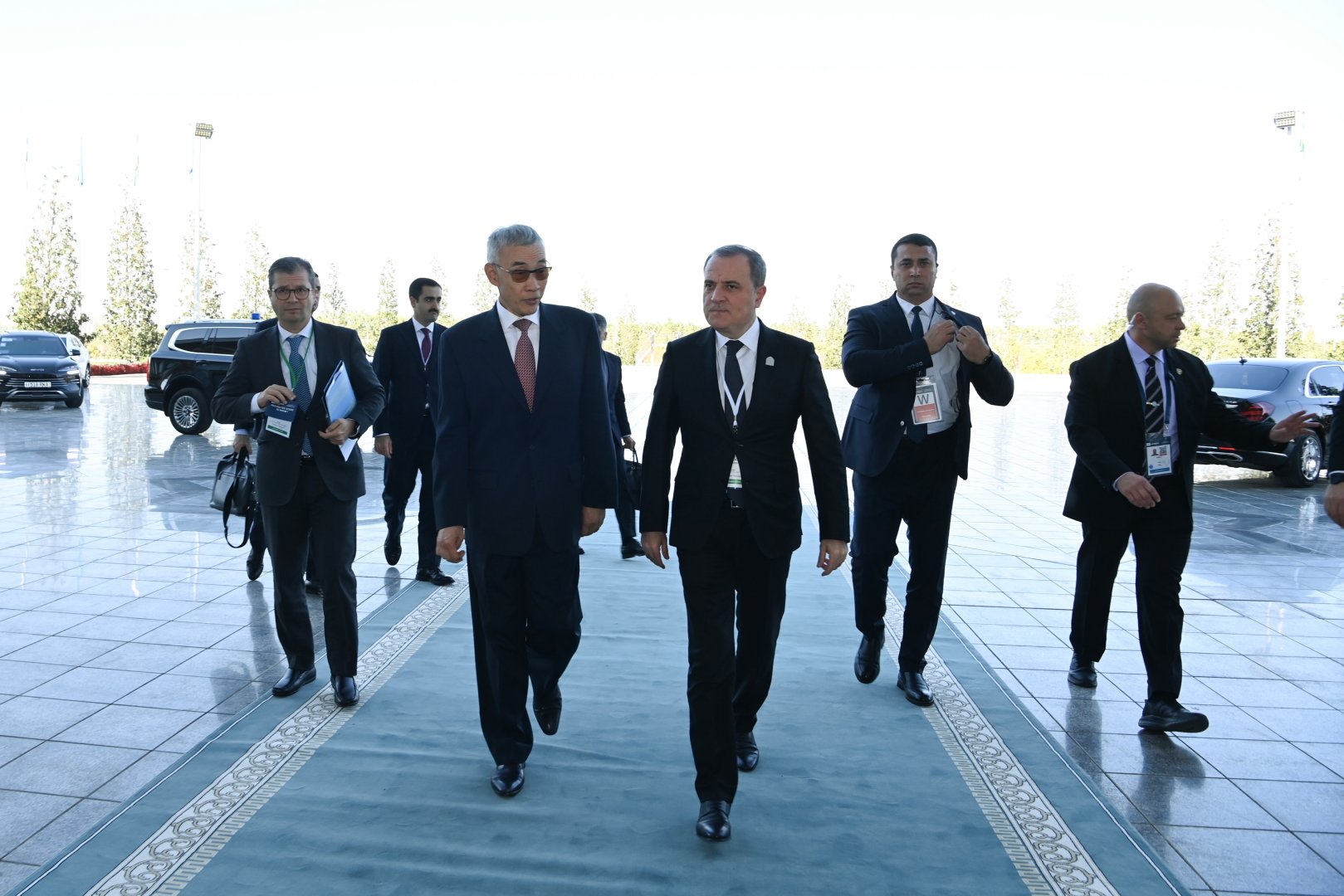 Ceyhun Bayramov UNESCO Baş Konfransının 43-cü sessiyasının açılış mərasimində iştirak edir (FOTO)