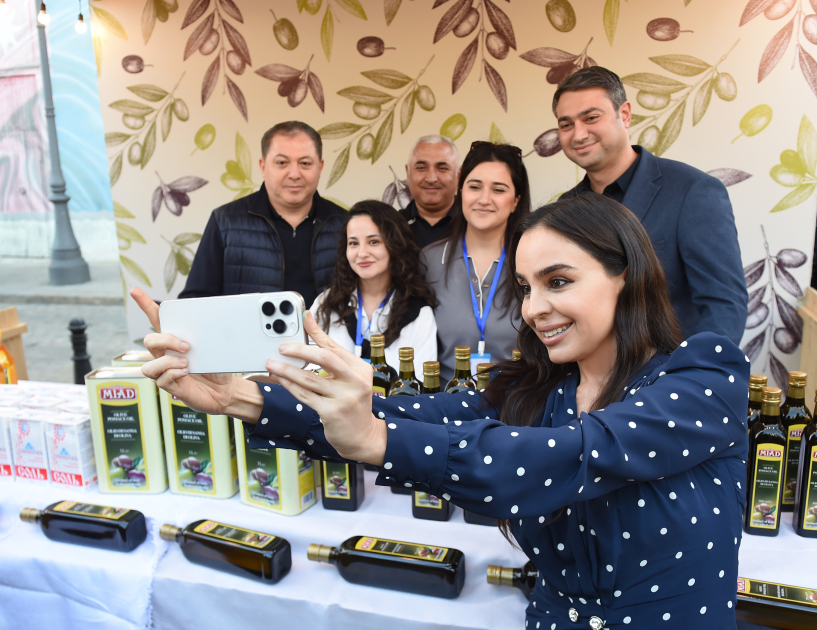 “ART Weekend” çərçivəsində “Püstə: canlı irs” performansı təqdim edilib (FOTO)