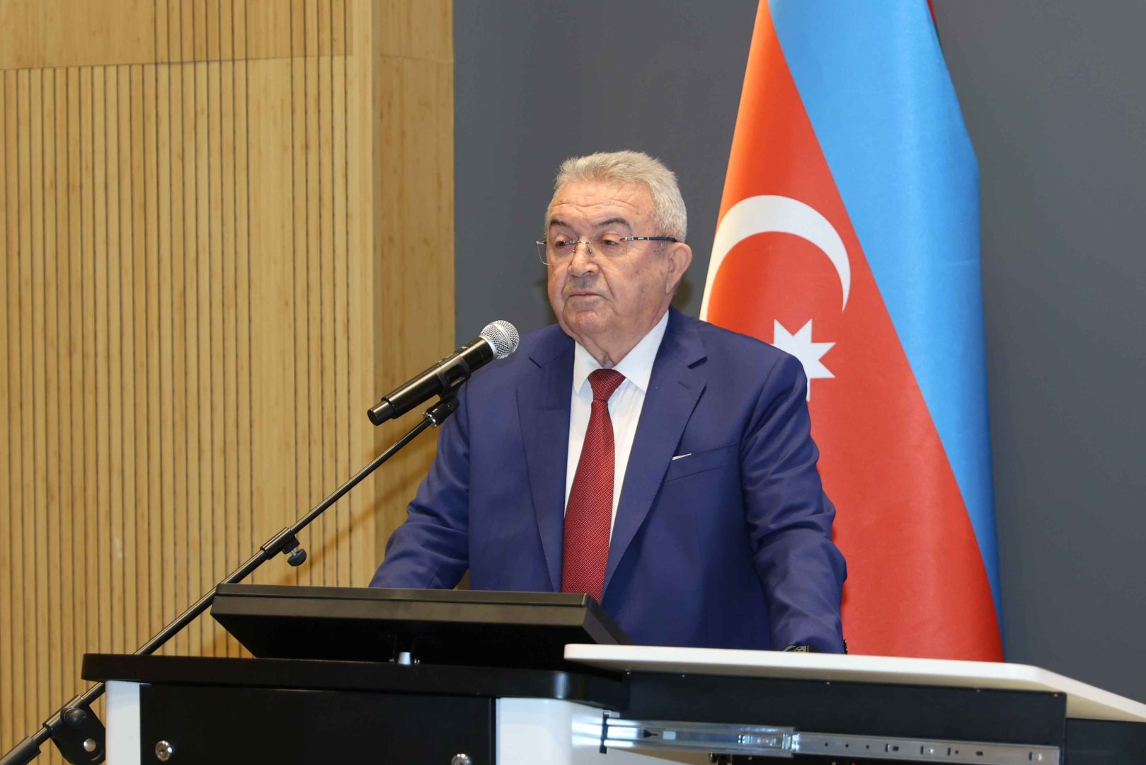 UNEC-də Azərbaycan Milli Elmlər Akademiyasının 80 illik yubileyi qeyd olunub (FOTO)