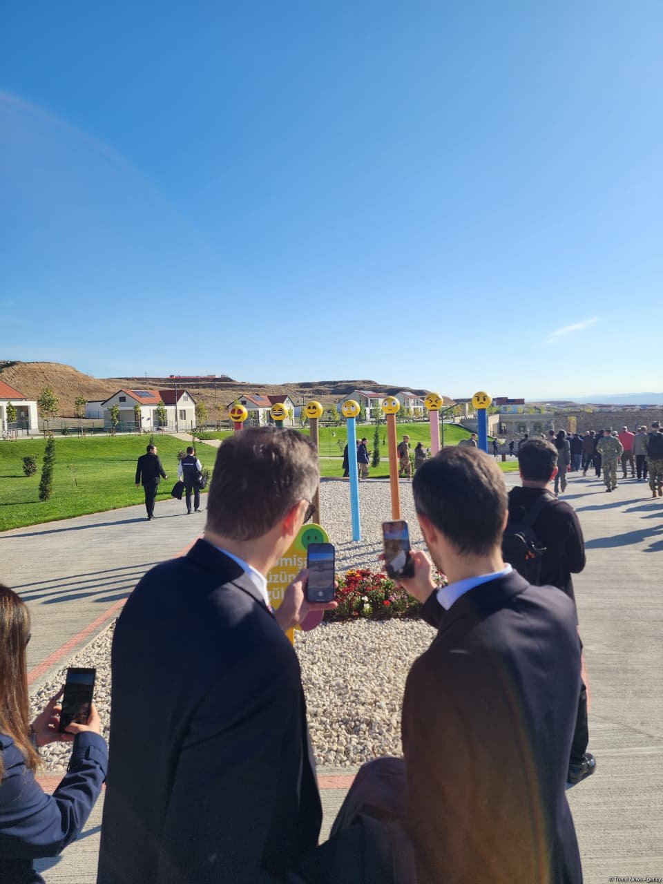 Ölkəmizdə akkreditə olunmuş səfirliklərin, beynəlxalq təşkilatların rəhbər şəxsləri Horovlu kəndində olublar (FOTO/VİDEO)