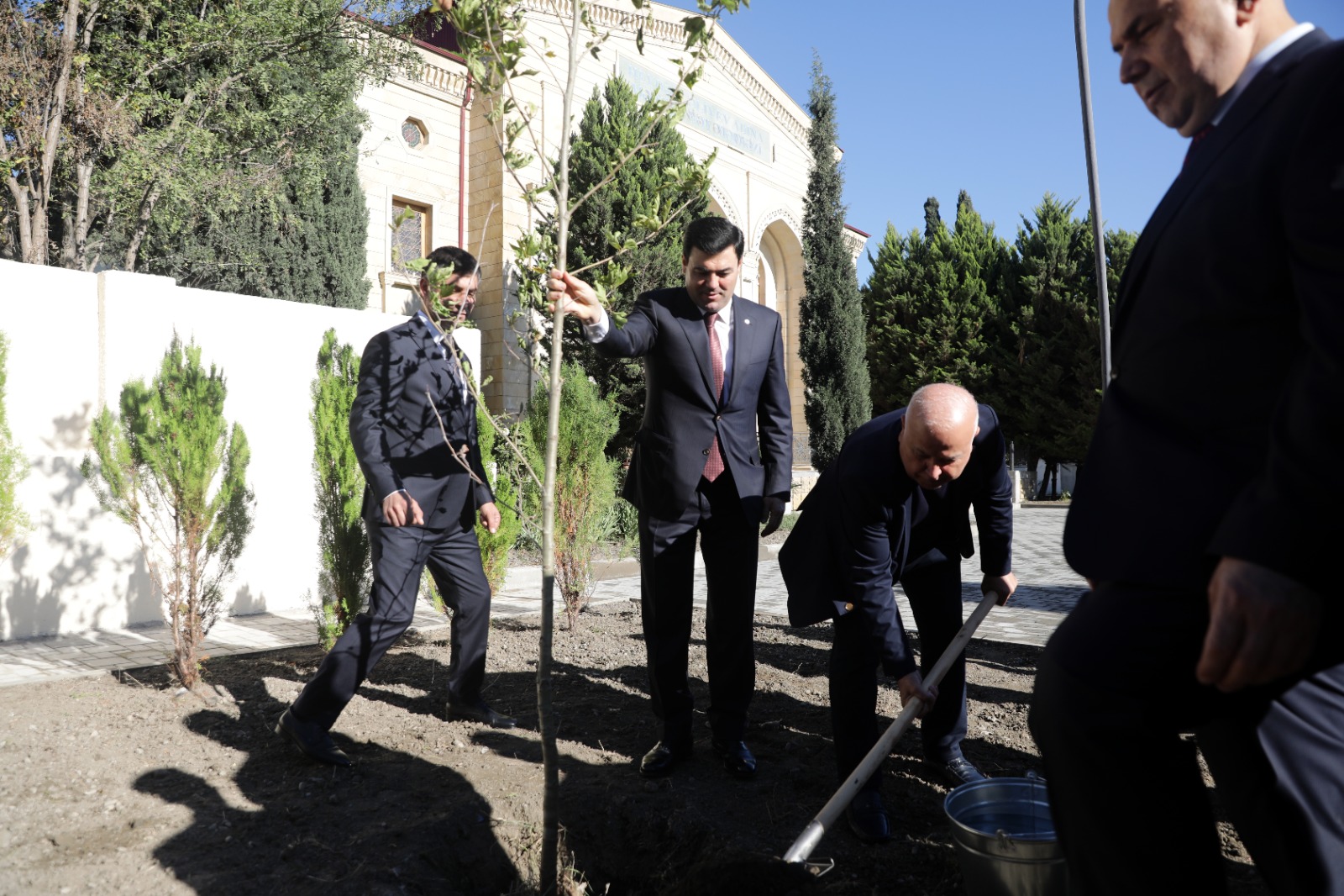 Xaçmaz şəhərində Mədəniyyət və istirahət parkı əsaslı təmir olunub (FOTO)