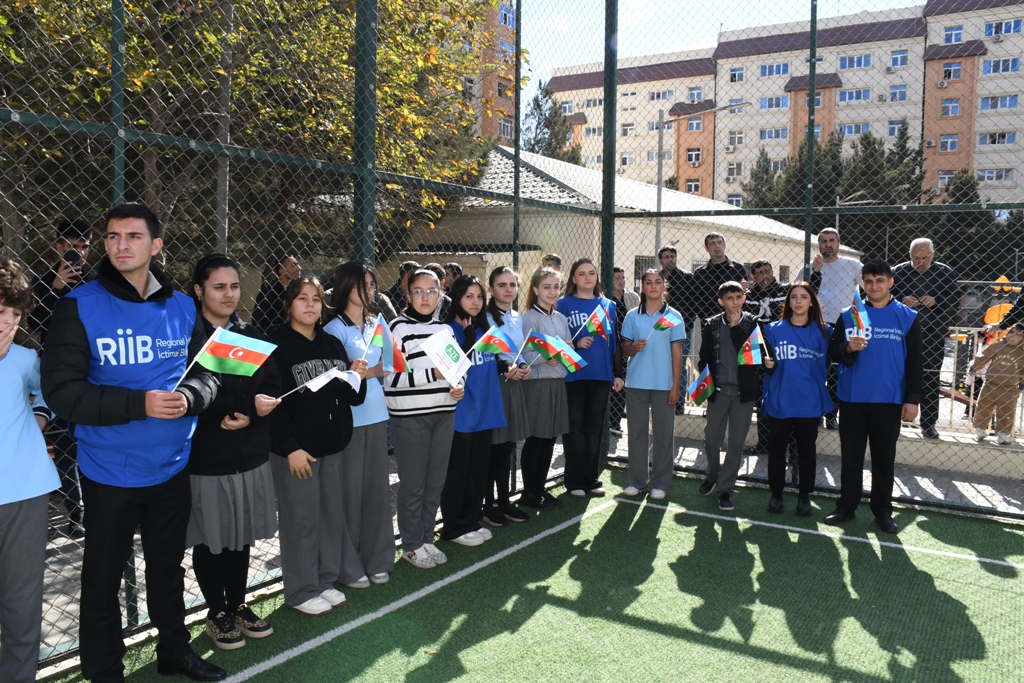 Paytaxtın abad məhəllələrində mini futbol yarışları başa çatıb (FOTO)