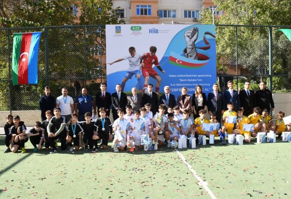 Paytaxtın abad məhəllələrində mini futbol yarışları başa çatıb (FOTO)