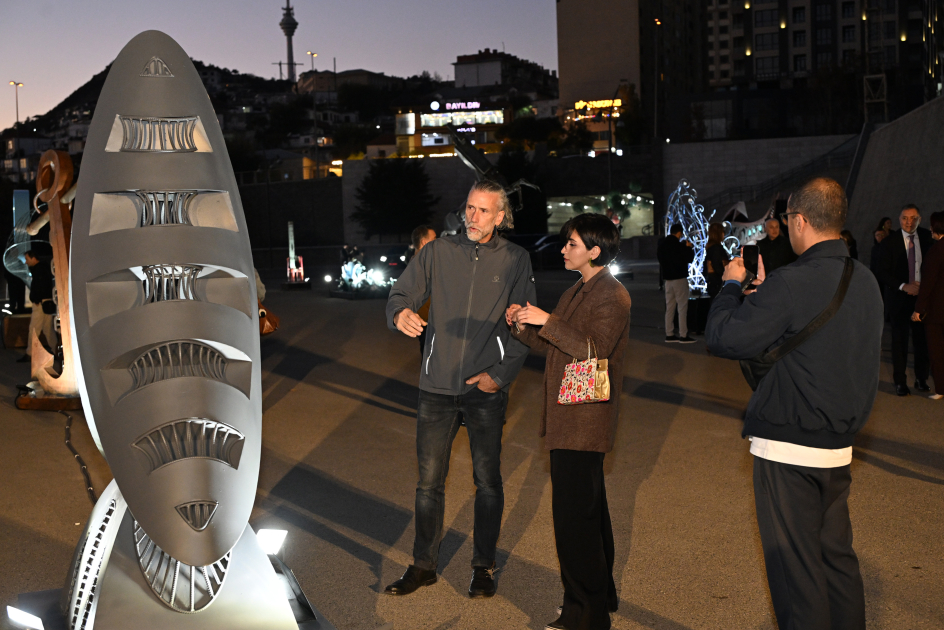 “Art Weekend” festivalı çərçivəsində Daş Salnamə Muzeyində sərgilər açılıb (FOTO)