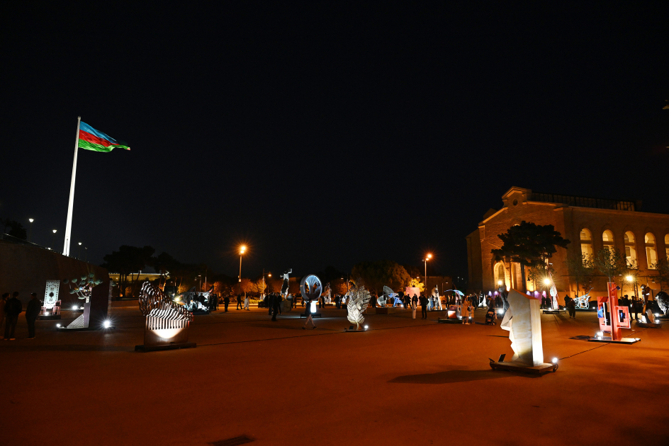 “Art Weekend” festivalı çərçivəsində Daş Salnamə Muzeyində sərgilər açılıb (FOTO)