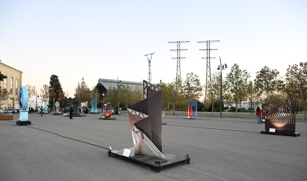 “Art Weekend” festivalı çərçivəsində Daş Salnamə Muzeyində sərgilər açılıb (FOTO)