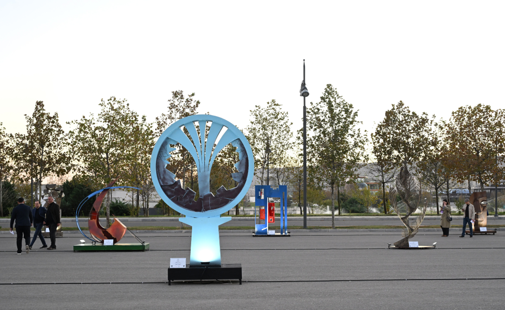 “Art Weekend” festivalı çərçivəsində Daş Salnamə Muzeyində sərgilər açılıb (FOTO)