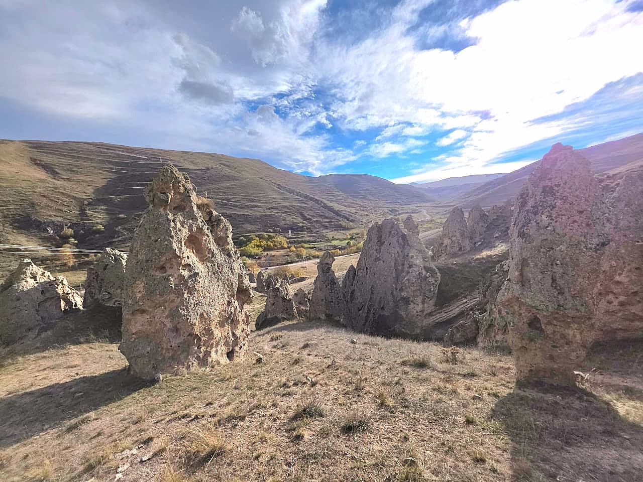 Şərqi Zəngəzurun möcüzəsi: Laçının Kapadokiyası (FOTO)