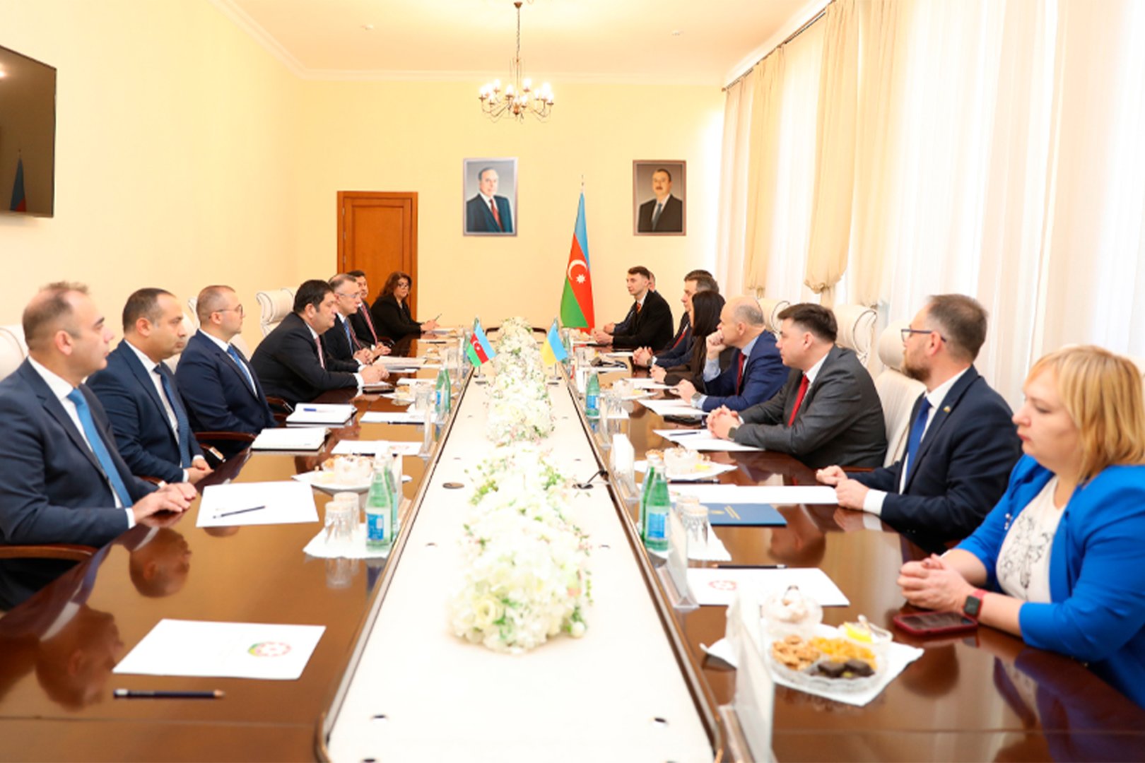 Ukrayna və Azərbaycan səhiyyə sahəsində əməkdaşlığı genişləndirir - Bakıda bir sıra mühüm sənədlər imzalanıb (FOTO)
