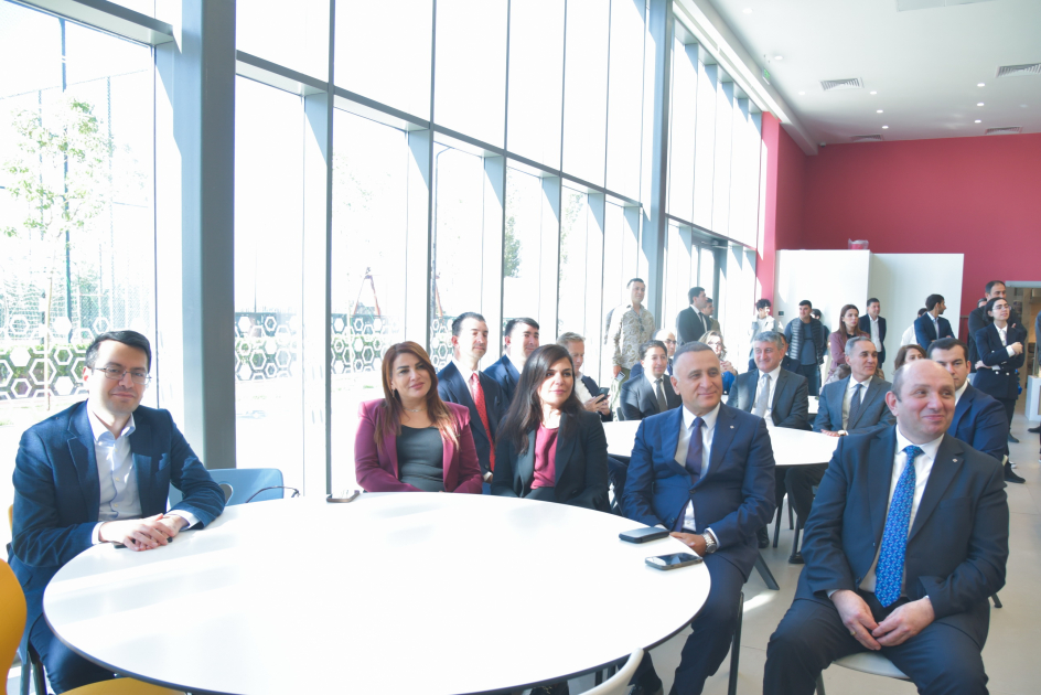 ADA İbtidai Məktəbində xeyriyyə məqsədli Payız festivalı – Məhsul bayramı keçirilib (FOTO)