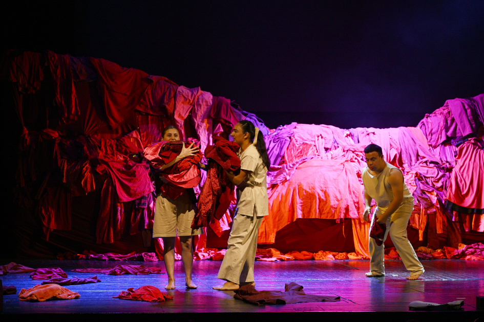 “Art Weekend” çərçivəsində “Nə qədər kifayətdir?” adlı inklüziv rəqs tamaşası təqdim edilib (FOTO)