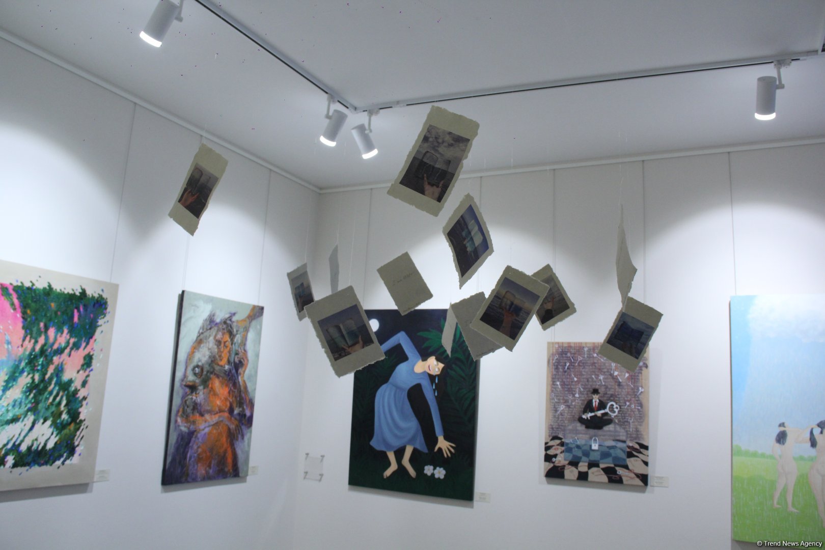 “Bakıya Uçuş. İncəsənət Həftəsonu. Gələcəyi İNDİ Duy” layihəsi çərçivəsində “Mən Suyam” adlı incəsənət sərgisi açılıb (FOTO)