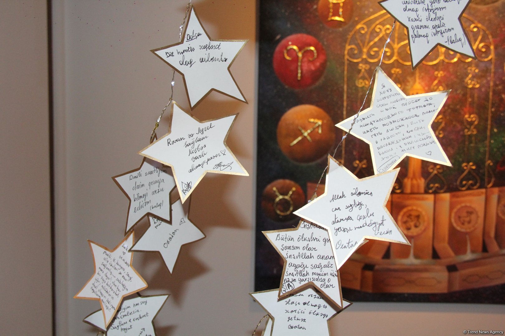 “Bakıya Uçuş. İncəsənət Həftəsonu. Gələcəyi İNDİ Duy” layihəsi çərçivəsində “Axın halı” adlı incəsənət sərgisi açılıb (FOTO)