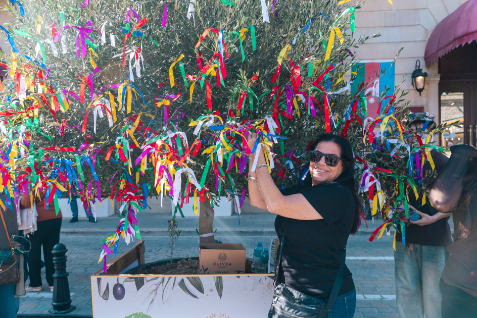 İçərişəhərdə Zeytun Festivalı davam edir (FOTO)