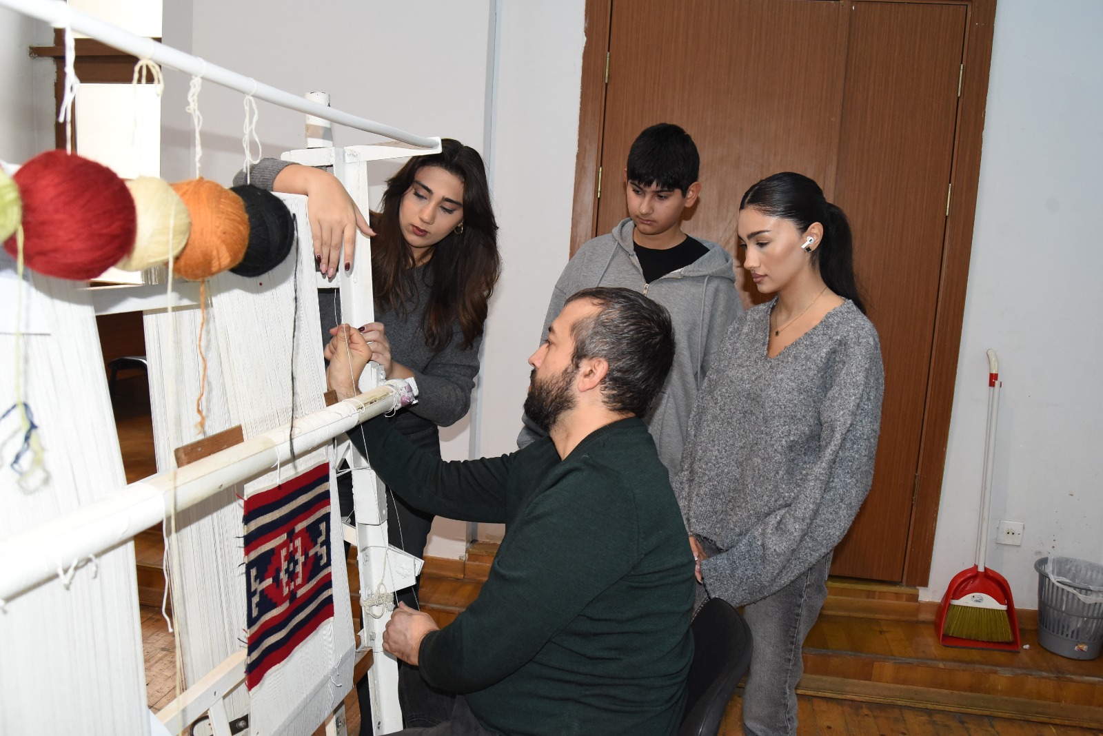 Bakıda "Art Weekend" festivalı çərçivəsində Azərbaycan Dövlət Rəssamlıq Akademiyasında açıq qapı günləri keçirilib (FOTO)