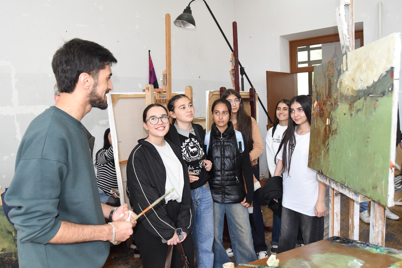 Bakıda "Art Weekend" festivalı çərçivəsində Azərbaycan Dövlət Rəssamlıq Akademiyasında açıq qapı günləri keçirilib (FOTO)