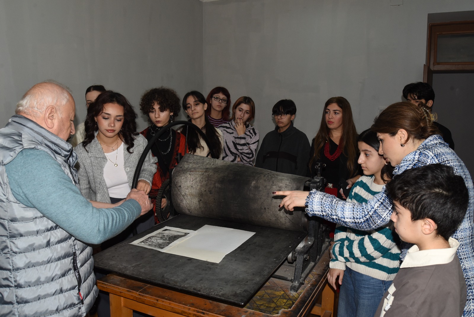 Bakıda "Art Weekend" festivalı çərçivəsində Azərbaycan Dövlət Rəssamlıq Akademiyasında açıq qapı günləri keçirilib (FOTO)