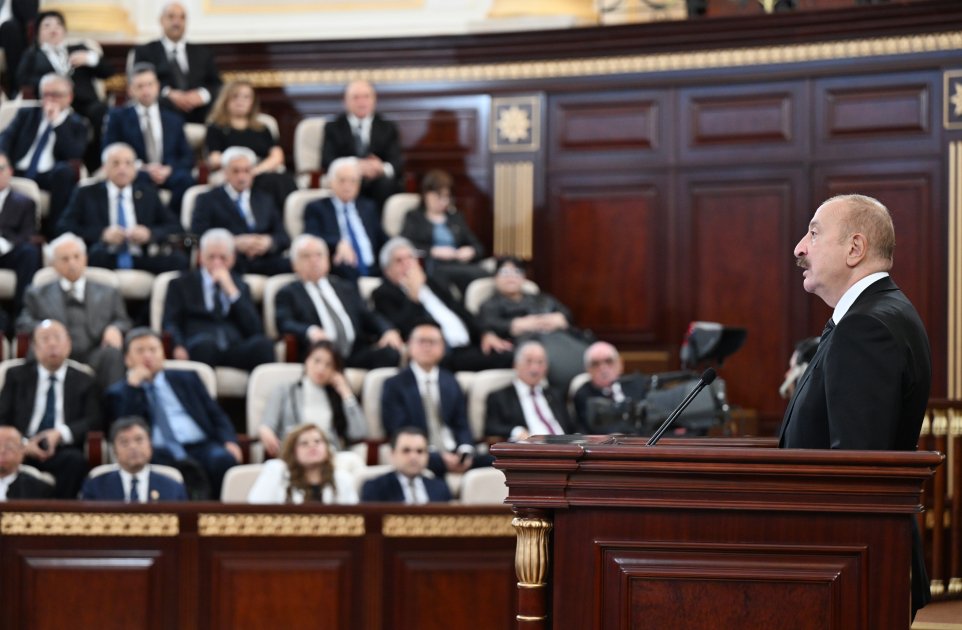 Prezident İlham Əliyev Azərbaycan Milli Elmlər Akademiyasının 80 illik yubileyinə həsr olunmuş tədbirdə çıxış edib (FOTO) (YENİLƏNİB)