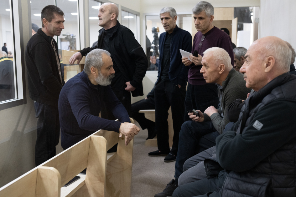 “Onlar beynəlxalq hüquq baxımından müharibə cinayətləri və insanlıq əleyhinə cinayətlər törətmiş şəxslərdir” - Ermənistan vətəndaşlarının məhkəməsində prokurorların çıxışı başladı (FOTO)