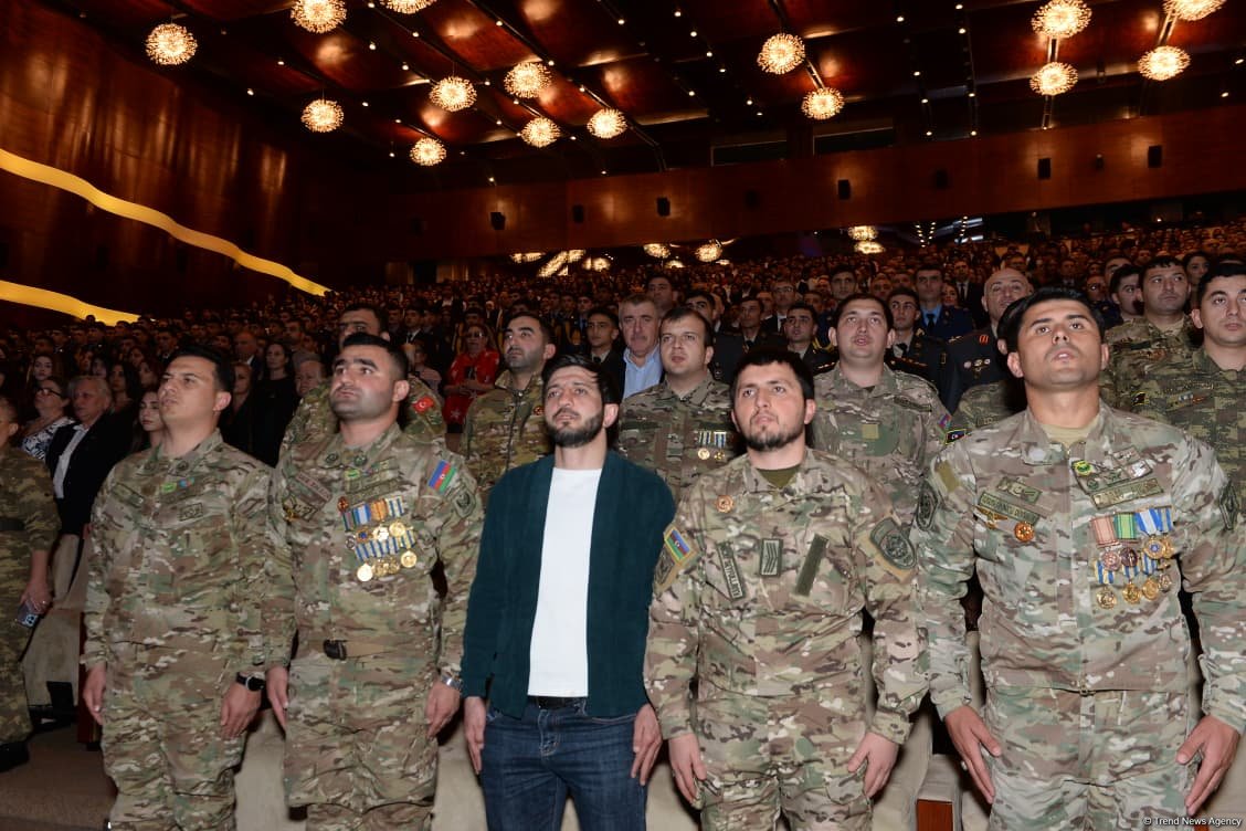 Vətən Müharibəsində qazanılan qələbənin 5 illiyinə həsr olunan "Zəfər andı" adlı ədəbi-bədii gecə keçirilib (FOTO) (YENİLƏNİB)