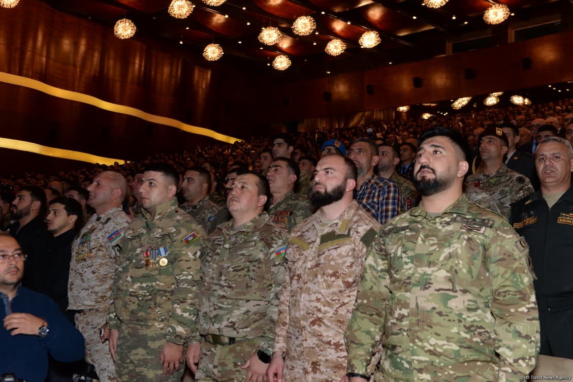 Vətən Müharibəsində qazanılan qələbənin 5 illiyinə həsr olunan "Zəfər andı" adlı ədəbi-bədii gecə keçirilib (FOTO) (YENİLƏNİB)