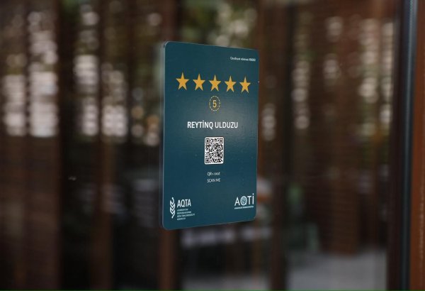 Daha bir restorana “5 ulduz” sertifikatı təqdim edilib (FOTO)