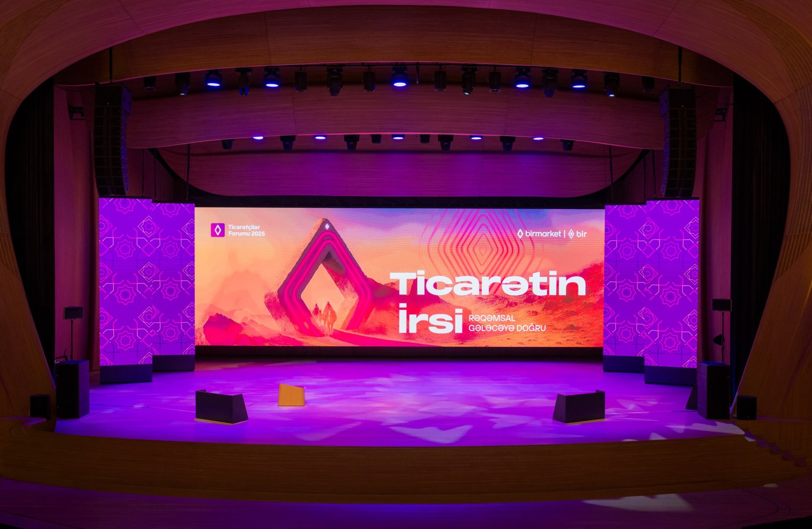 Birmarket ticarətçilərlə birgə ölkədə biznesi irəli aparır (FOTO/VİDEO)