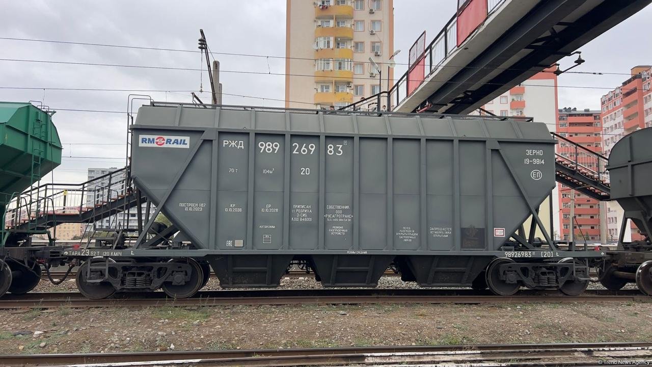 İşğaldan sonra ilk yük qatarı Azərbaycandan keçməklə Ermənistana gedib (FOTO/VİDEO)