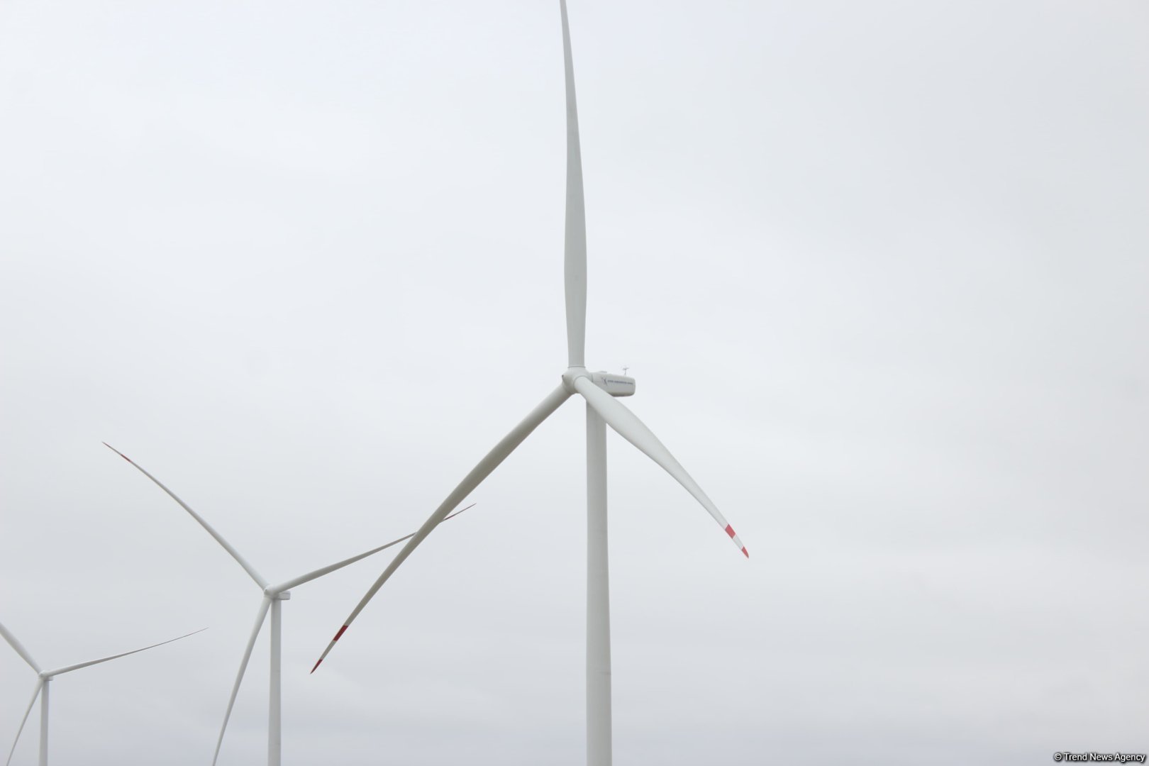 AYİB Türkiyədə yeni külək elektrik stansiyalarının inşasına kredit ayıracaq
