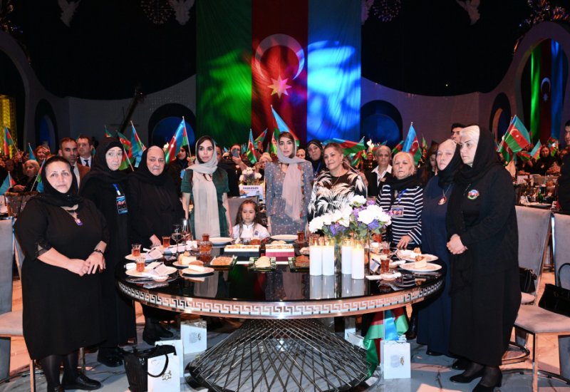 Şəhid analarının iştirakı ilə Vətən müharibəsində Zəfərin 5 illiyinə həsr olunmuş tədbir keçirilib (FOTO)