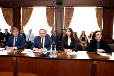 Naxçıvanda bir sıra dövlət orqanlarının qurumlarının mətbuat xidmətlərinin nümayəndələri üçün təlim keçilib (FOTO)