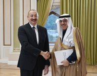 Prezident İlham Əliyev Ərəb Koordinasiya Qrupuna daxil olan üzv qurumların rəhbər şəxslərindən ibarət nümayəndə heyətini qəbul edib (FOTO/VİDEO)