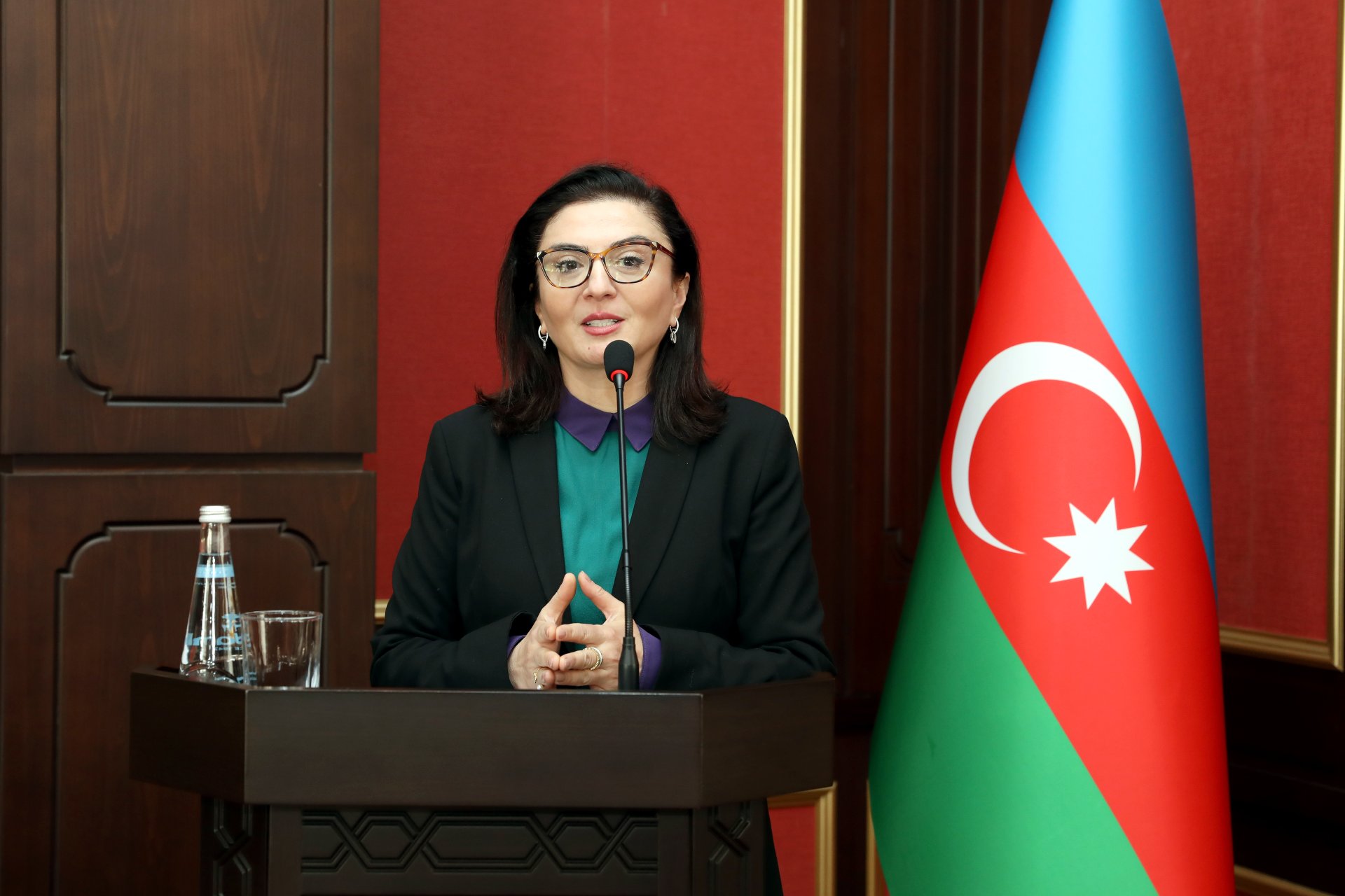 Naxçıvanda bir sıra dövlət orqanlarının qurumlarının mətbuat xidmətlərinin nümayəndələri üçün təlim keçilib (FOTO)