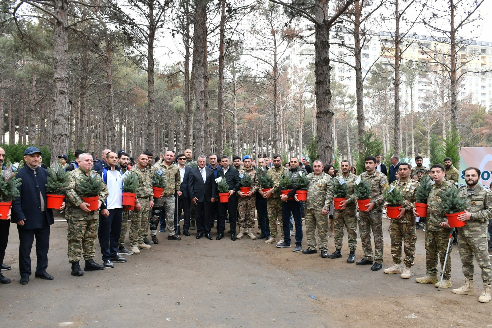 Abşeronda Zəfər Günü ilə əlaqədar ağacəkmə aksiyası keçirilib (FOTO)