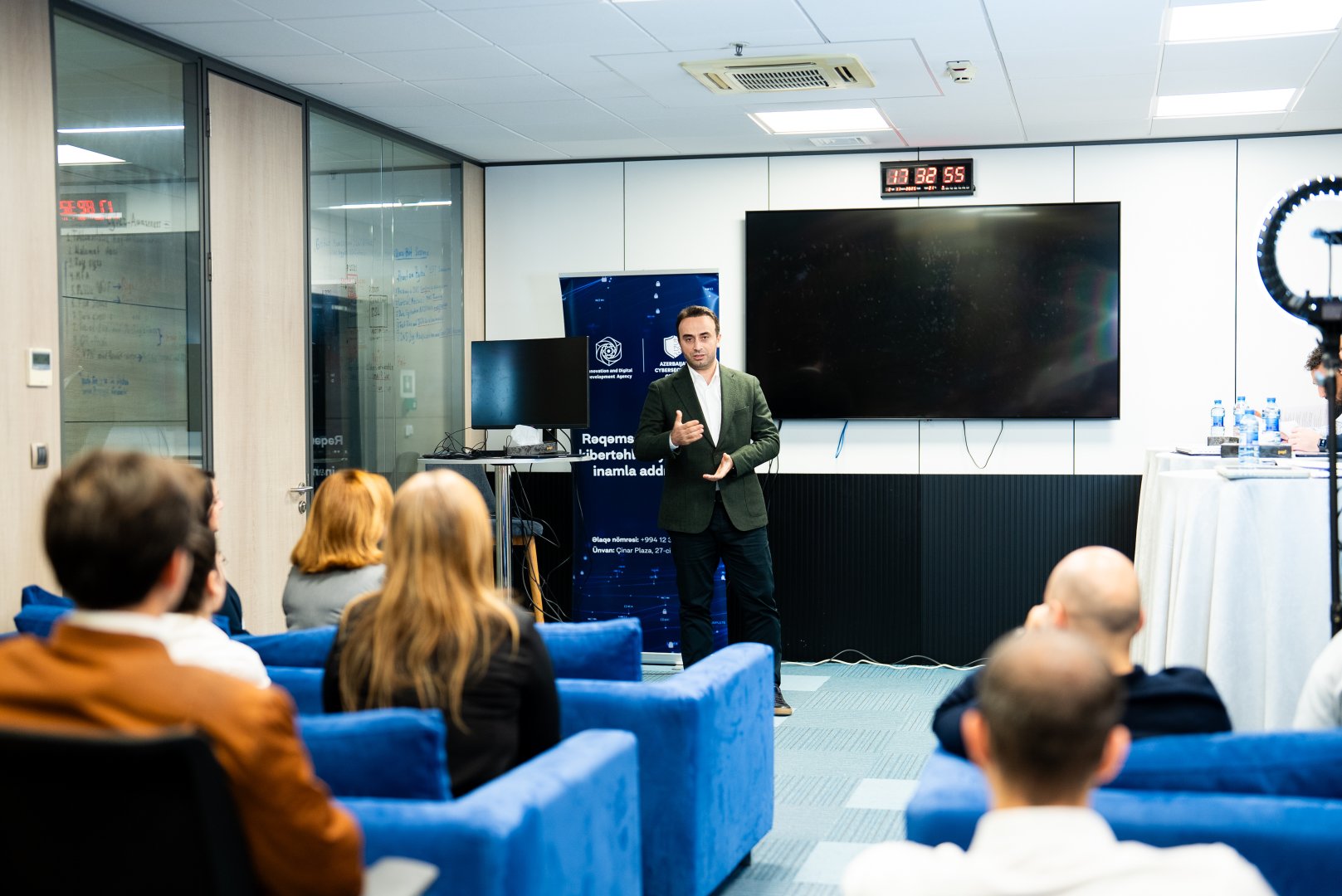 Azərbaycan Kibertəhlükəsizlik Mərkəzi və SABAH qrupları Zəfər Gününə həsr olunmuş hakaton təşkil edib (FOTO)