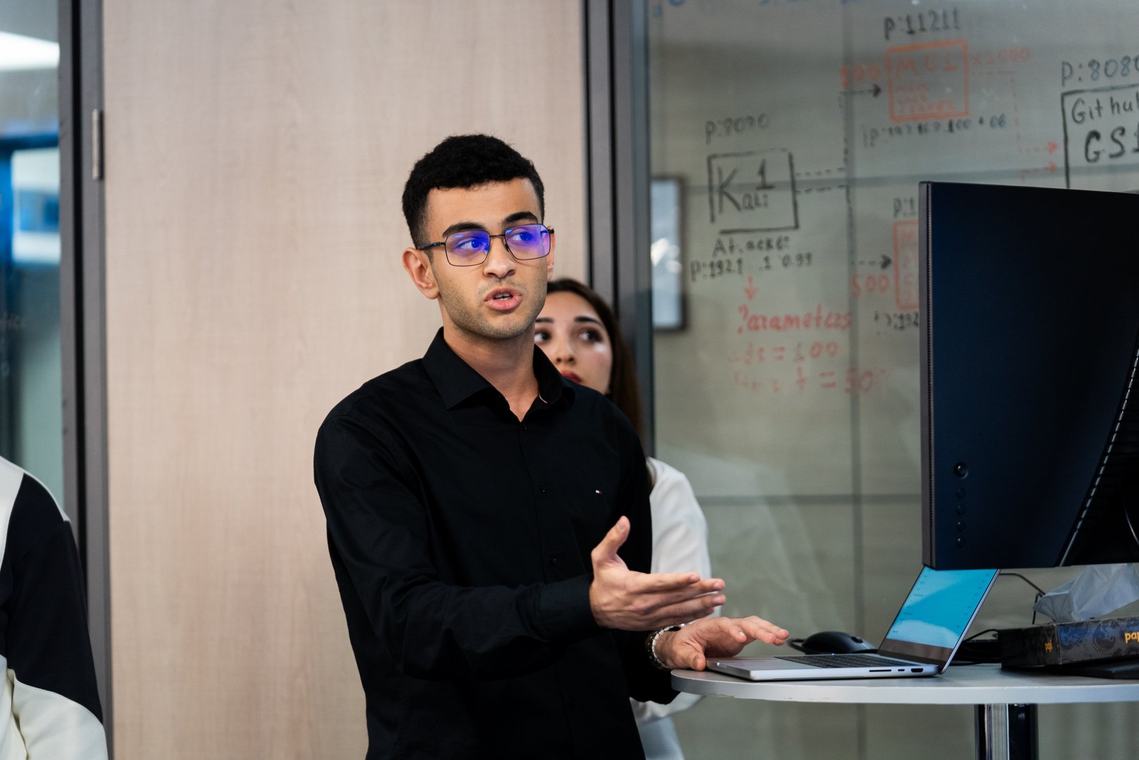 Azərbaycan Kibertəhlükəsizlik Mərkəzi və SABAH qrupları Zəfər Gününə həsr olunmuş hakaton təşkil edib (FOTO)