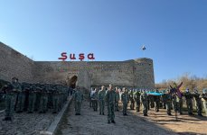 Şuşada Zəfər Gününün 5 illiyi münasibətilə hərbi yürüş keçirilib (FOTO)