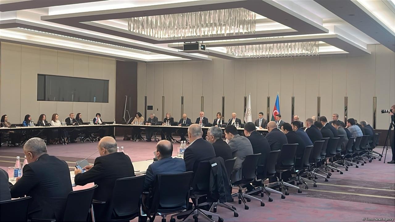 Bakıda “Qərbi Azərbaycana qayıdış” mövzusunda ictimai müzakirə təşkil edilib (YENİLƏNİB)