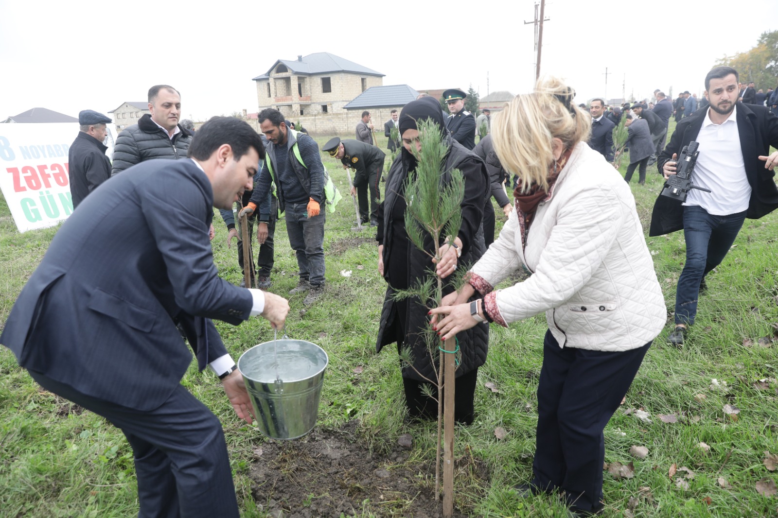 Xaçmazda Zəfər Günü münasibətilə kütləvi ağacəkmə aksiyası keçirilib (FOTO)