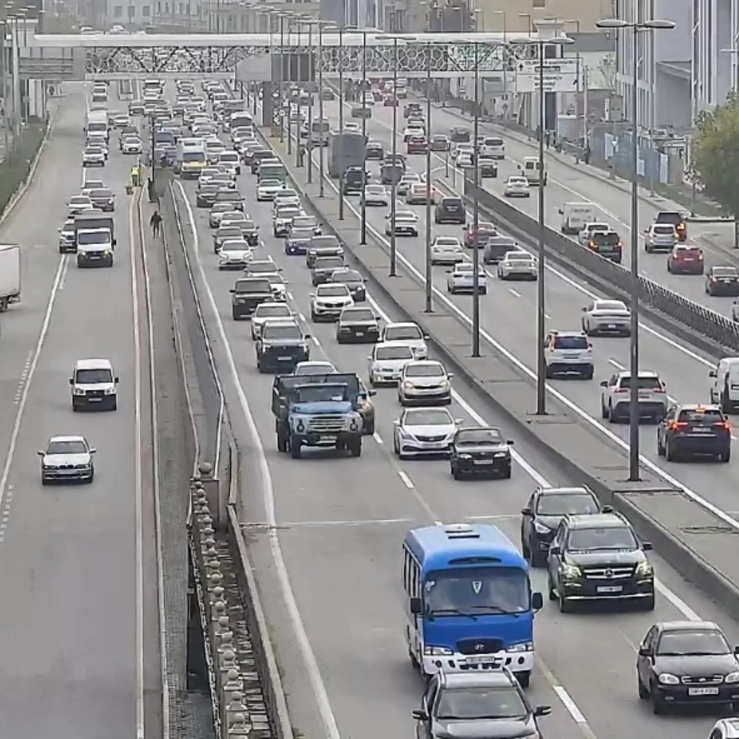 Sürücülərin NƏZƏRİNƏ: Bakıda bu yollarda sıxlıq var - SİYAHI (FOTO)