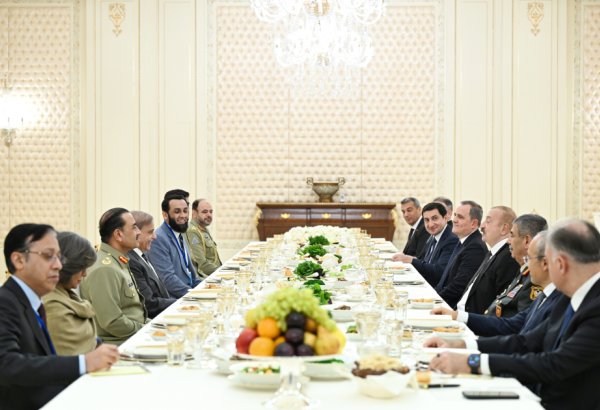 Prezident İlham Əliyev və Pakistanın Baş naziri birgə nahar ediblər (FOTO)