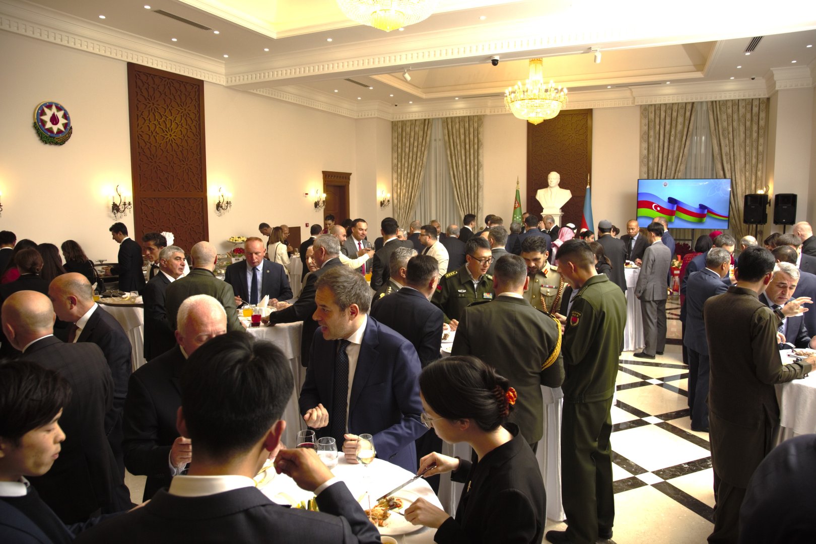 Türkmənistanda 8 Noyabr - Zəfər Günü qeyd edilib (FOTO)