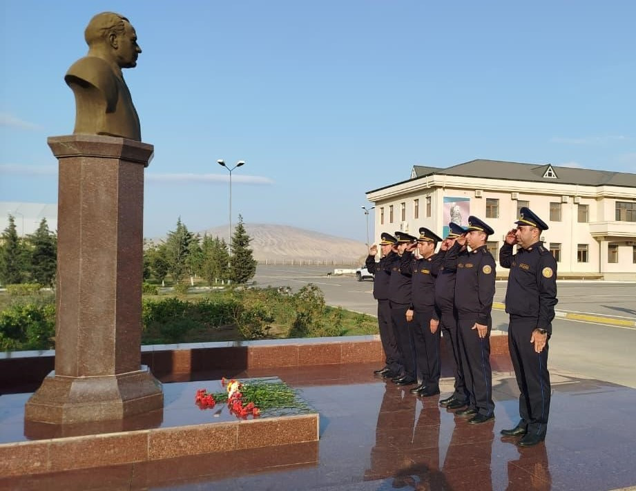 FHN Zəfər Gününə həsr olunmuş silsilə tədbirlər keçirib (FOTO)