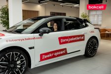 "Bakcell"in lotereyasında 5-ci lüks avtomobil sahibinə təhvil verildi! (FOTO)