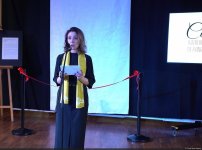 Zəfər Günü ərəfəsində Azərbaycan xalçası Polşa Muzeyinə hədiyyə olunub (FOTO)