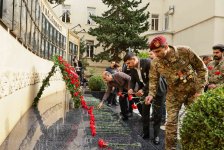 UNEC-də Zəfər Gününün 5 illiyinə həsr olunmuş təntənəli tədbir keçirilib (FOTO)