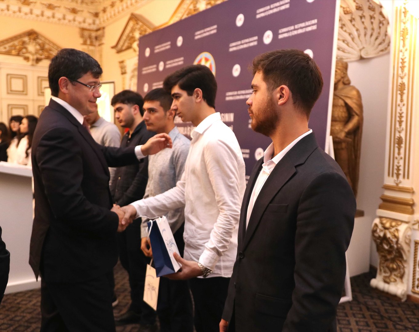 Diasporla İş üzrə Dövlət Komitəsində "Zəfərimiz dünyada" adlı tədbir təşkil olunub (FOTO)